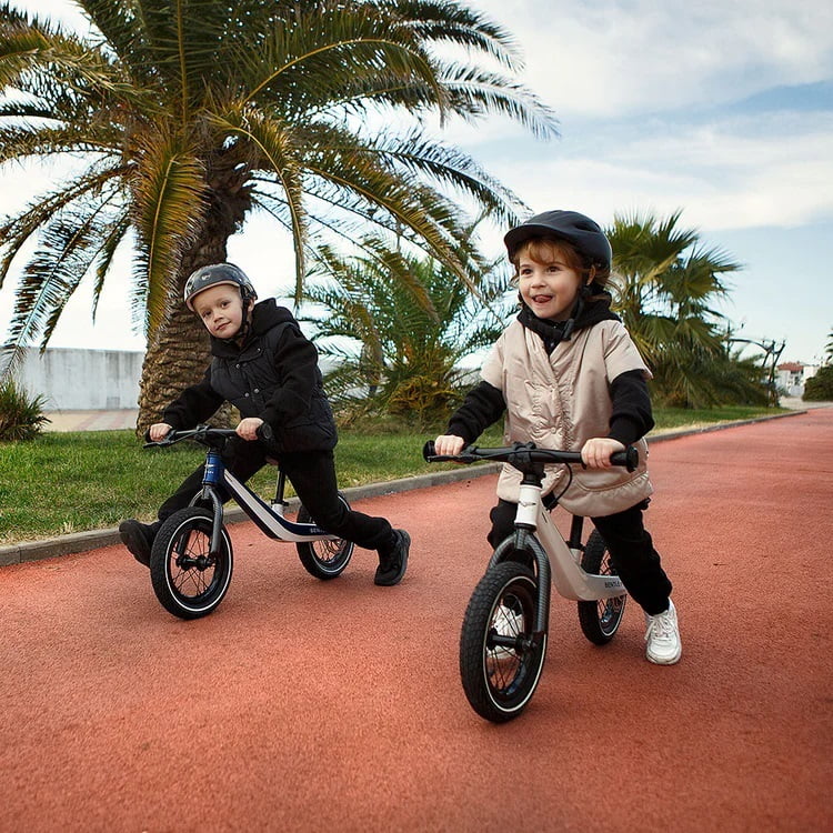 Bentley Balance Bike Dragon Red & Glacier White