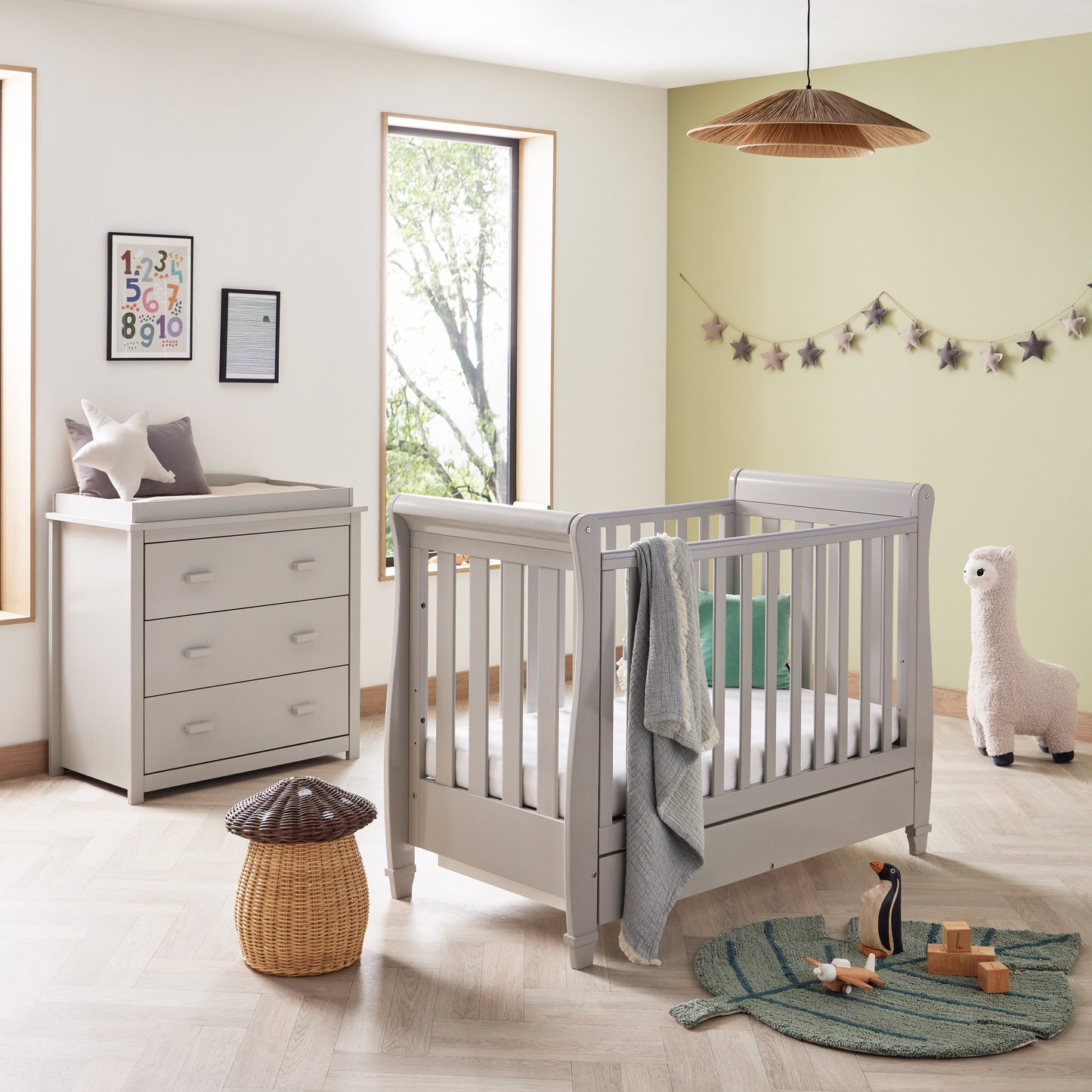 Babymore Eva 2 Piece Nursery Room Furniture Set