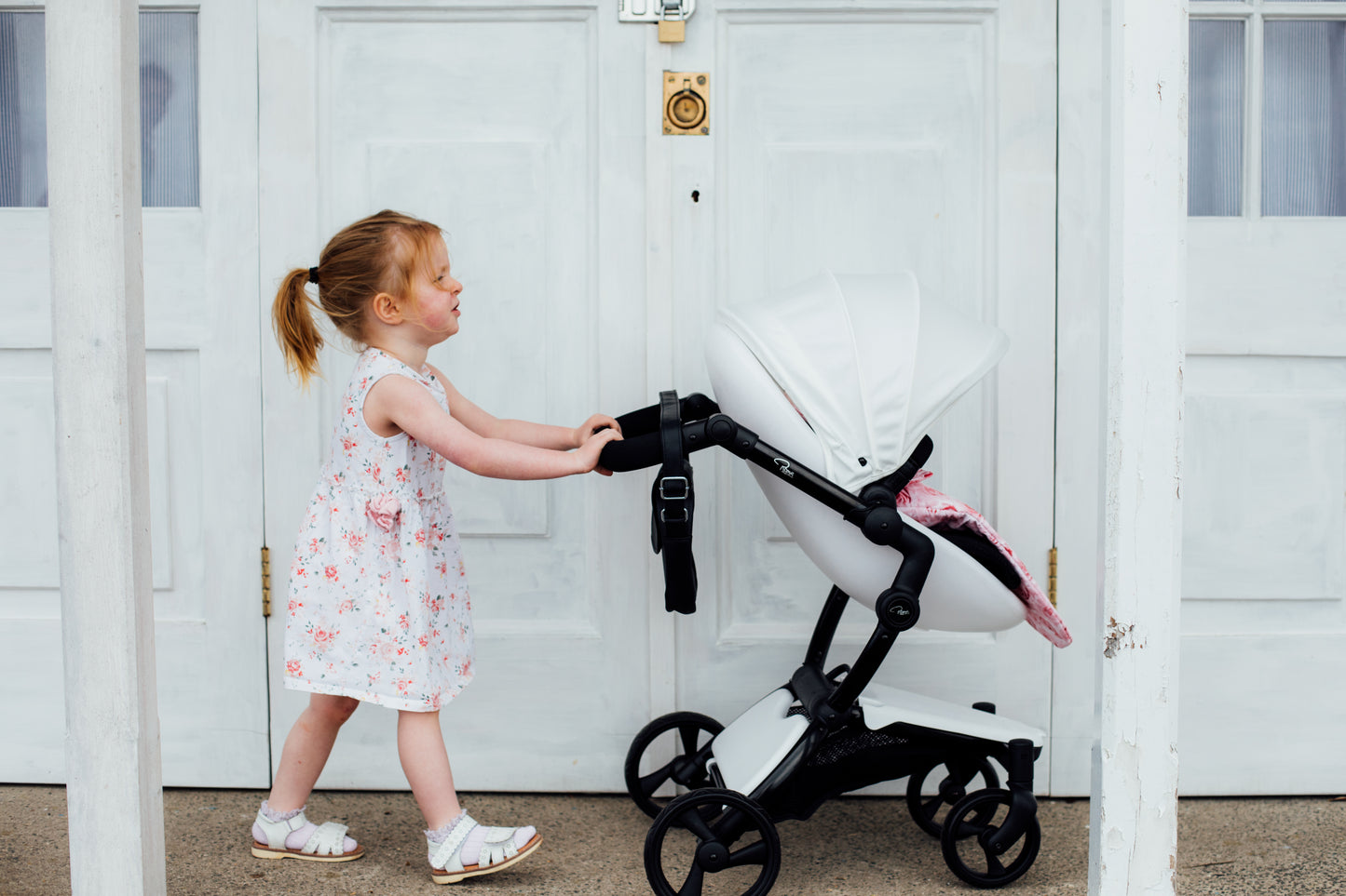 Jemima Dolls Pram