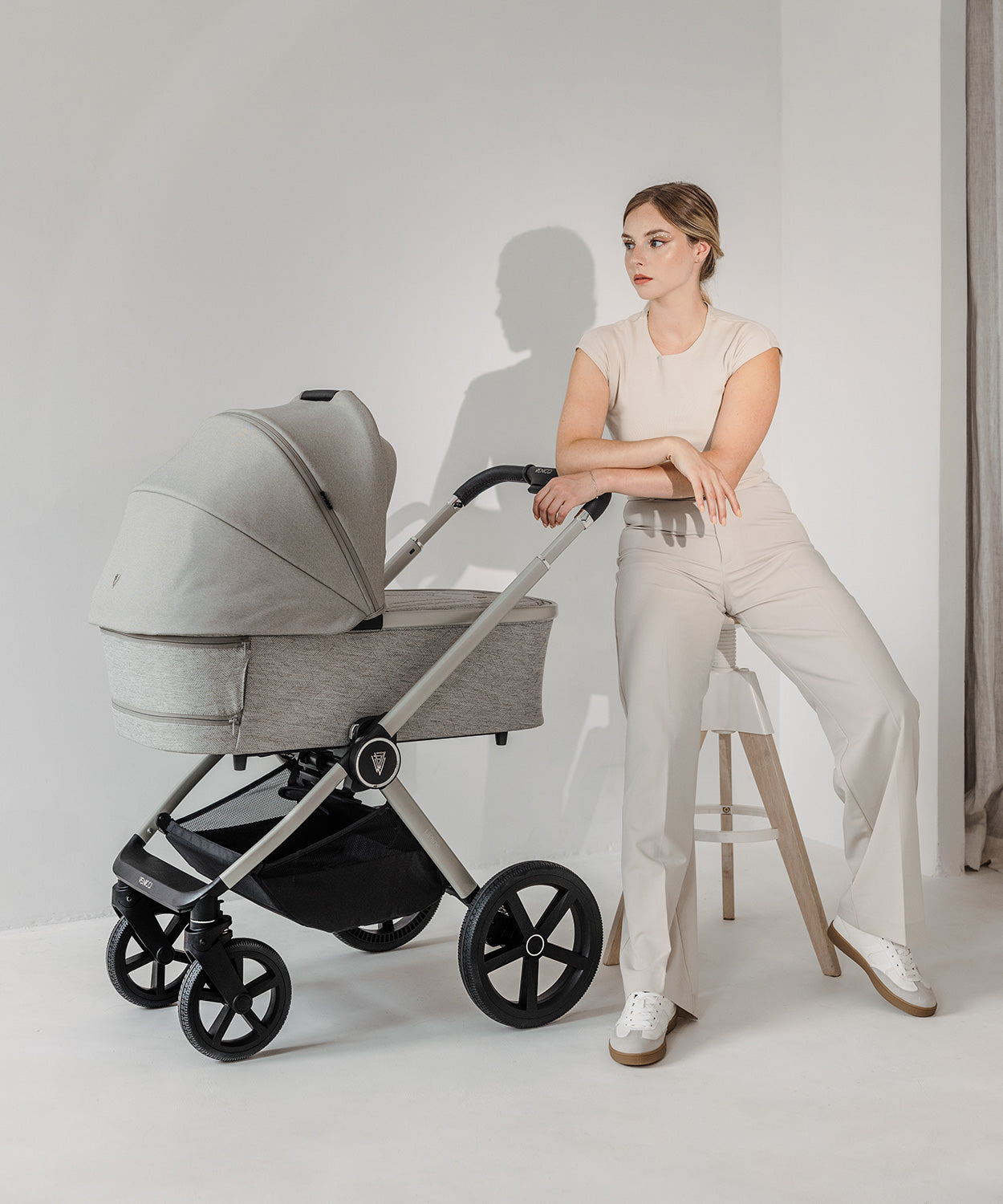 Venicci Upline Pram Pushchair Travel System Moonstone