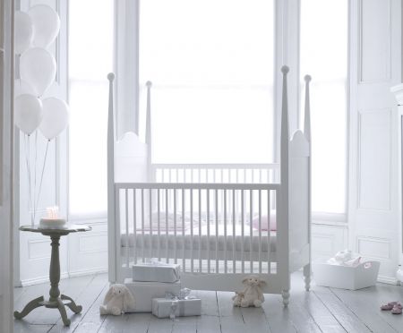 Bambizi Hestia Luxury Cot Bed