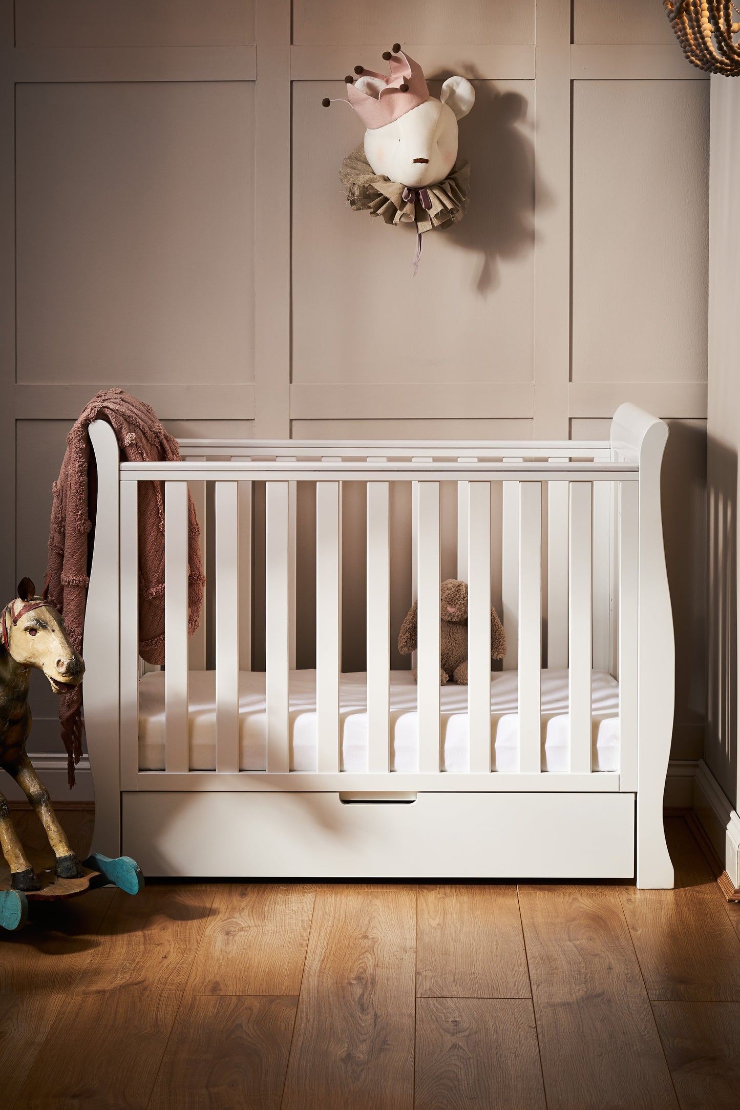 Obaby Stamford Space Saver Sleigh Cot